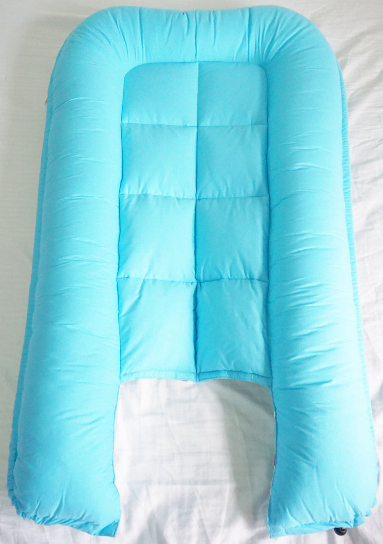 Little Unicorn in Blue (Limited Edition) - Bed and Head Pillow