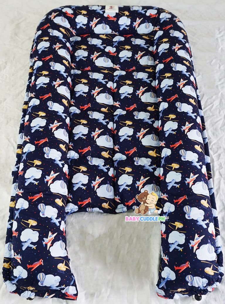 Airplanes in Navy Blue (Limited Edition) - Bed and Head Pillow