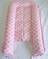 Quarterfoil in Pink (Limited Edition) - Bed and Head Pillow